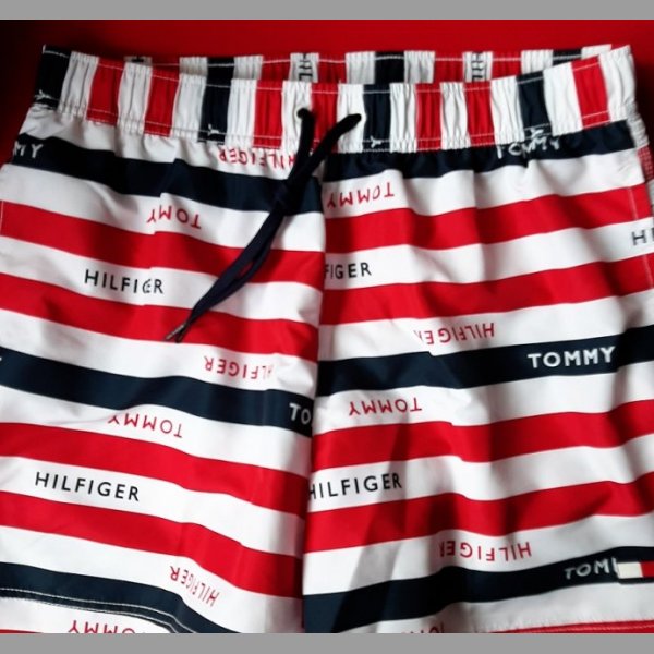 Nové pánské šortky Tommy Hilfiger vel. L