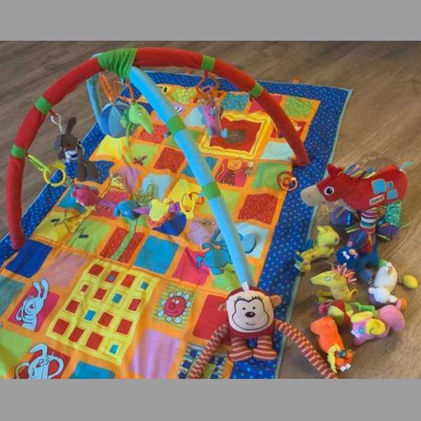Hrací deka Taf Toys pro miminka velká 100x150 cm
