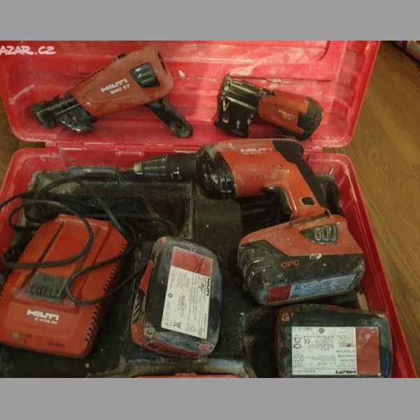 HILTI SD 5000-A22  kufr extra set+ hřeby atd..