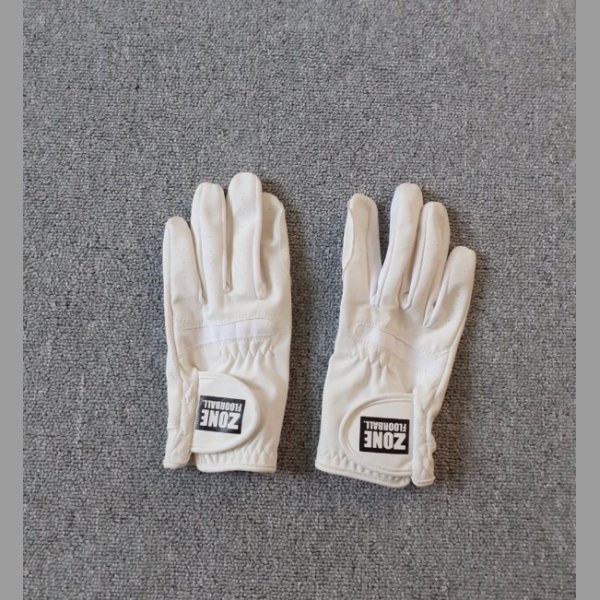 Brankářské rukavice