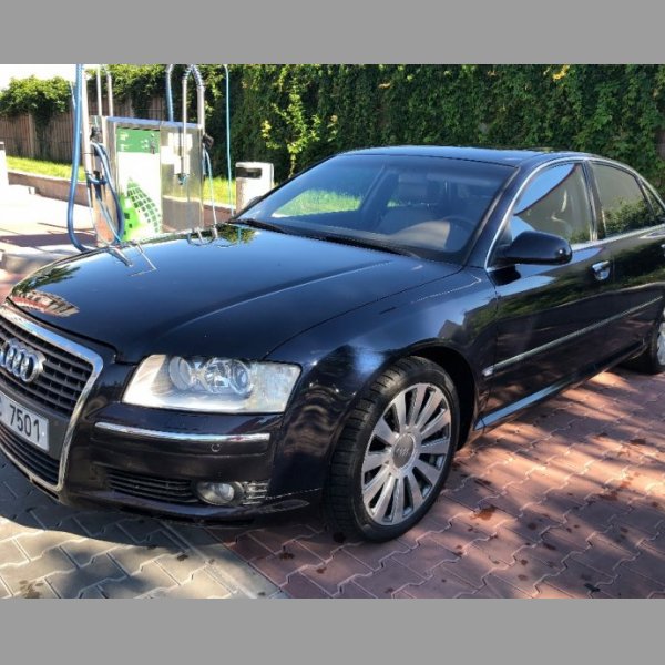 Prodám/vyměním Audi A8,4.2 Quattro,LPG místo rezervy,210tkm