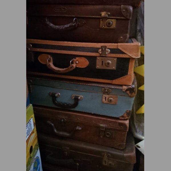 Retro kufry různé velikosti