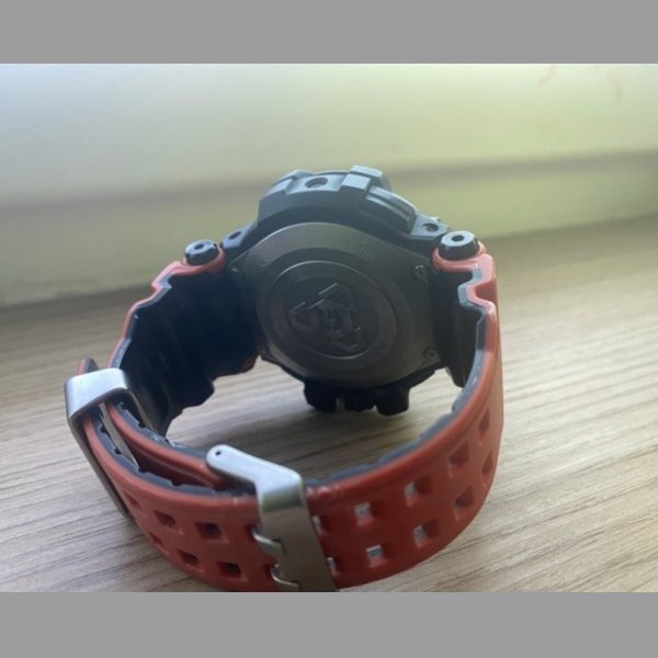 Casio G-SHOCK 5410 GPW 1000 málo nošené