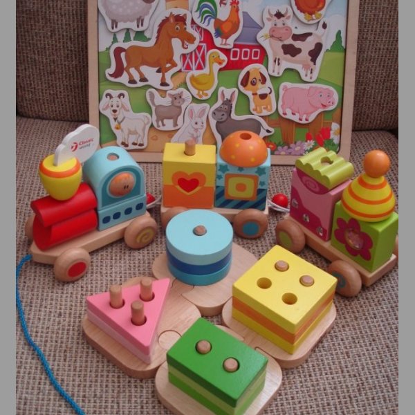 Dřevěné hračky, hračky pro miminka a malé děti.