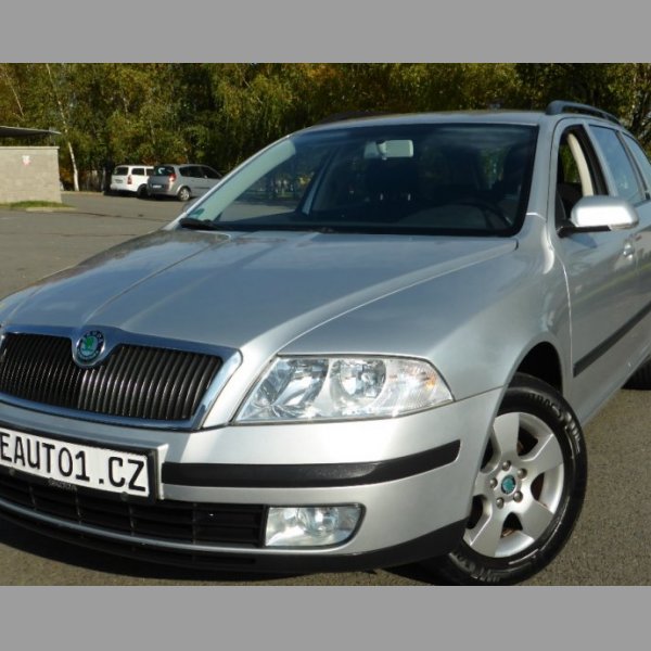 Škoda Octavia2 2009 1.6MPI 75kW KLIMATRONIC TAŽNÉ 10BAG PDC