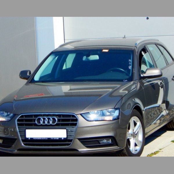 AUDI A4 2.0TDI ultra 120kw, r.v.2015, AMBITION, NAVI, ALU 17