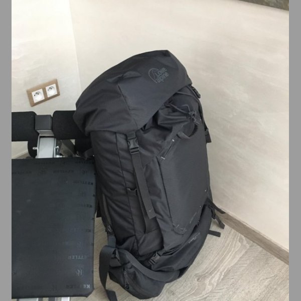 Batoh Lowe Alpine Kulu 65:75L Anthracite