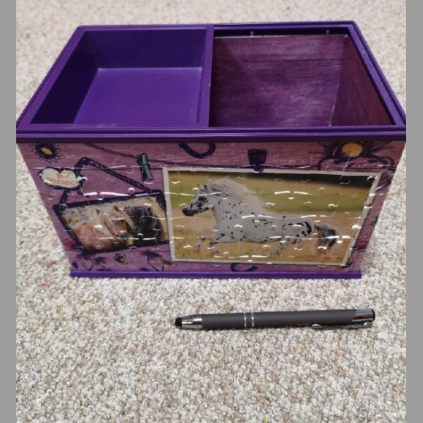 Puzzle s koníky úložný box na školní potřeby