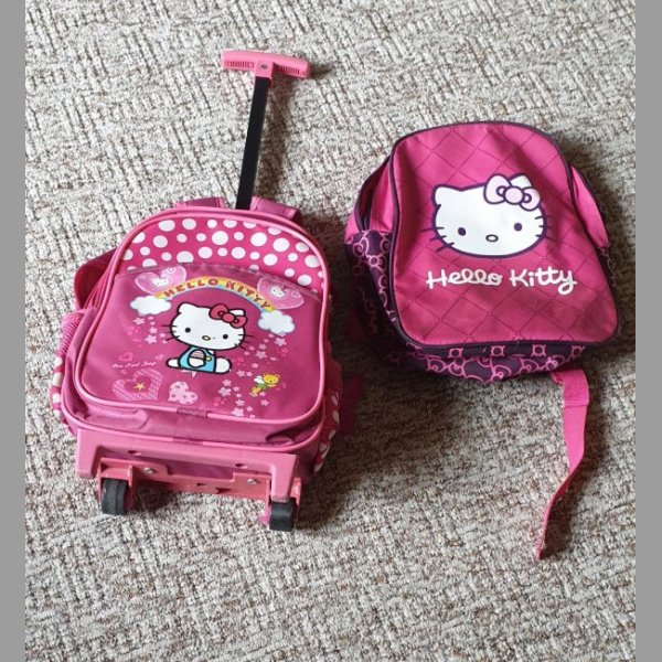 2 batohy Hello Kitty s kolečky a bez