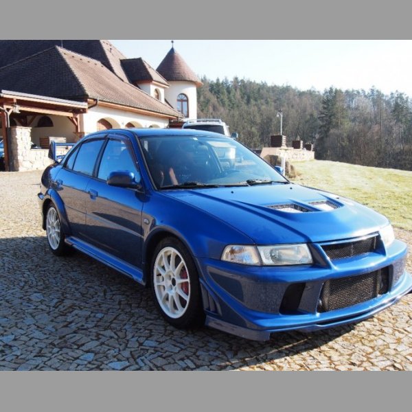 Mitsubishi Lancer EVO Tommy Makinen 6.5 už LHD