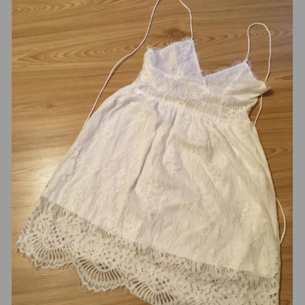 Bílé krajkové letní šaty - velikost S
