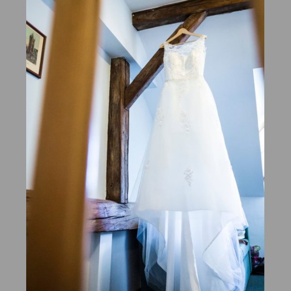 Svatební šaty, vel.38 dlouhé+krátké na převlečení