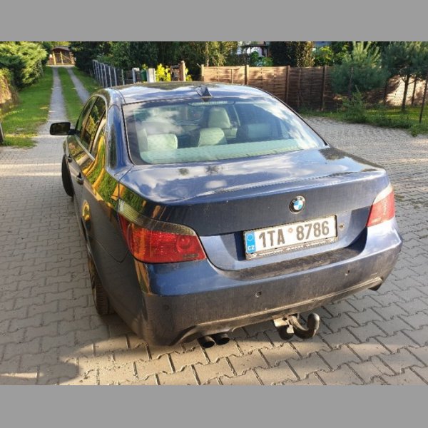 BMW e60 530d, manual