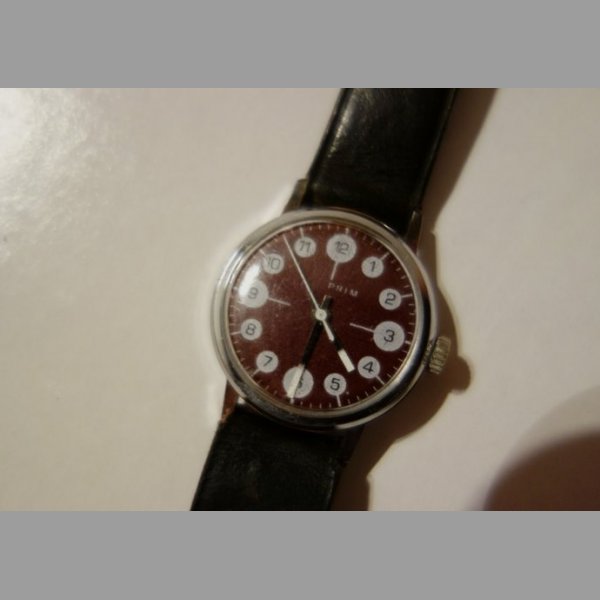 Další pěkné,staré, mechanické funkční hodinky Prim-berušky